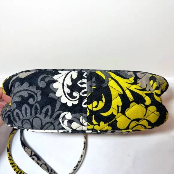 Vera Bradley (Retired) Baroque Small Purse-Black/Gold-Cloth-Pleated - Picture 7 of 15